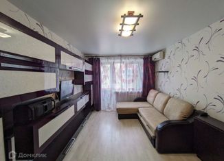 Продаю 1-комнатную квартиру, 30.7 м2, Волгоградская область, Колпинская улица, 16