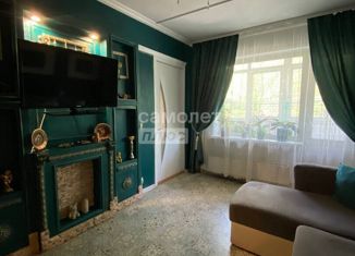 3-комнатная квартира на продажу, 50 м2, Минусинск, улица Ванеева, 6