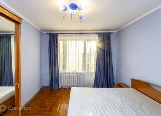Продам двухкомнатную квартиру, 61.3 м2, Тюмень, улица Свердлова, 16