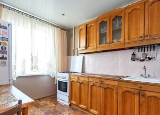 Продам 3-ком. квартиру, 65.5 м2, Краснодарский край, Кореновская улица, 13