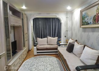 Продам 2-ком. квартиру, 54 м2, Владикавказ, проспект Коста, 292к1, 4-й микрорайон