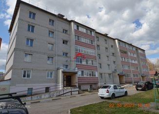 2-ком. квартира на продажу, 52.2 м2, Кольчугино, Октябрьская улица, 14