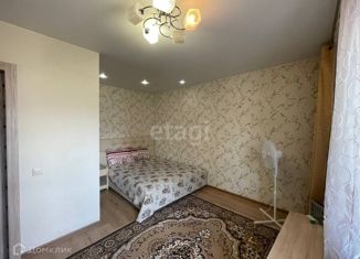 Продам 1-комнатную квартиру, 37.3 м2, Москва, улица Лётчика Ульянина, 6, метро Рассказовка