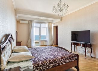 Продается 1-комнатная квартира, 70 м2, Крым, улица Батурина, 15