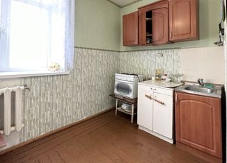 Продажа 1-ком. квартиры, 37 м2, село Красное, улица Хохлова, 3