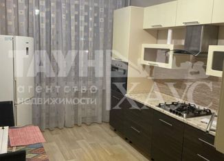 Сдается в аренду 1-комнатная квартира, 45 м2, Балаково, проспект Героев, 2В