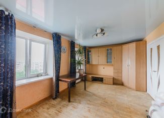 Продаю 3-ком. квартиру, 77 м2, Екатеринбург, метро Уралмаш, улица Ильича, 31