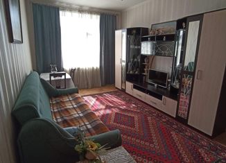 Сдаю 2-ком. квартиру, 52 м2, Москва, Университетский проспект, 9, Университетский проспект