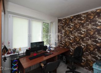 Продам 3-комнатную квартиру, 50 м2, Нижний Новгород, улица Старых Производственников, 4, улица Старых Производственников