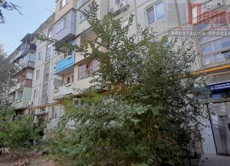 Продаю трехкомнатную квартиру, 58.6 м2, Астрахань, улица Бориса Алексеева, 1Б, Ленинский район