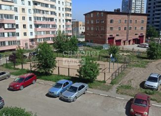 Продается трехкомнатная квартира, 65 м2, Омск, улица Дмитриева, 1/7, Кировский округ