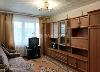 Сдается двухкомнатная квартира, 51.8 м2, Брянск, улица Гончарова, 63