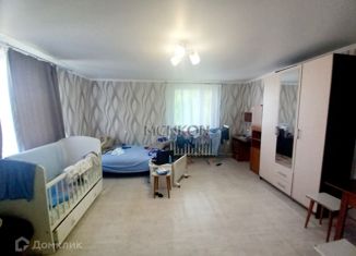 Продам 1-ком. квартиру, 35.3 м2, деревня Плоски, деревня Плоски, 1