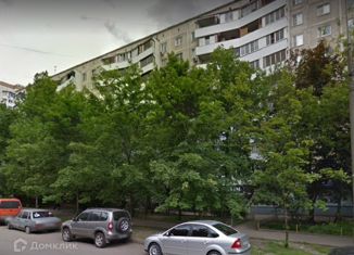 Сдам 3-ком. квартиру, 61 м2, Москва, Большая Очаковская улица, 17, метро Озёрная