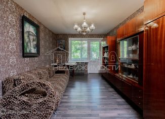 Продаю трехкомнатную квартиру, 63 м2, Симферополь, улица Гавена, 111, Центральный район