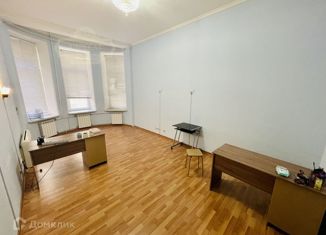 Продается многокомнатная квартира, 150 м2, Санкт-Петербург, Каменноостровский проспект, 57, метро Петроградская