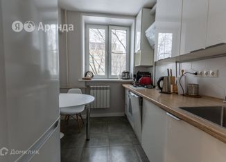 Сдаю в аренду 2-ком. квартиру, 45 м2, Москва, улица Татищева, 15, улица Татищева