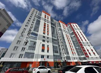 Продаю 1-ком. квартиру, 38 м2, Тюмень, улица Николая Никитина, 12, ЖК Квартал 1964