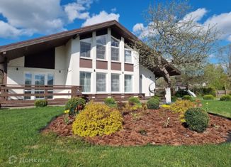 Дом на продажу, 198 м2, деревня Высокое, Садовая улица, 13