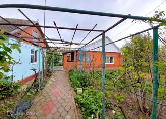 Продам дом, 60 м2, станица Петровская, Райкомовская улица, 7