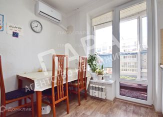 Продаю 2-ком. квартиру, 50.6 м2, поселок городского типа Стройкерамика, ЖК Детский Мир, улица Академика Дмитрия Козлова, 8