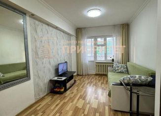 Продается двухкомнатная квартира, 43 м2, Якутск, улица Дзержинского, 57