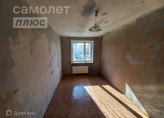 Продается 3-комнатная квартира, 61.5 м2, Вологодская область, улица Петина, 8