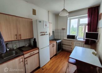 Продажа двухкомнатной квартиры, 46 м2, Старый Оскол, Комсомольский проспект, 31