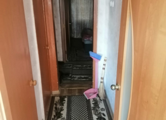 Продам двухкомнатную квартиру, 40 м2, Армянск, Железнодорожная улица, 2