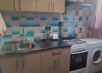Продаю 1-комнатную квартиру, 28.6 м2, Волжский, улица Кирова, 14А