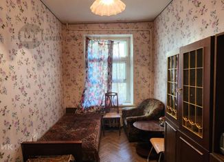 Продается 3-комнатная квартира, 70.1 м2, Санкт-Петербург, набережная Кутузова, 30, метро Невский проспект