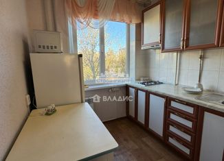 Сдача в аренду трехкомнатной квартиры, 60 м2, Керчь, улица Блюхера, 8