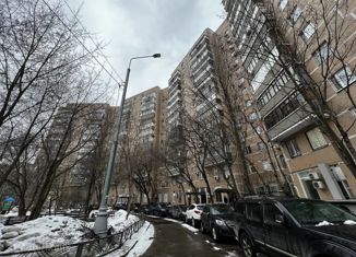 Продам трехкомнатную квартиру, 79.9 м2, Москва, улица Маршала Малиновского, 8, улица Маршала Малиновского