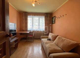 Сдаю в аренду трехкомнатную квартиру, 50.5 м2, Владивосток, улица Багратиона, 8, Советский район