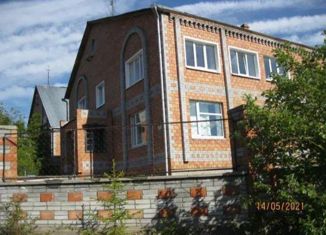 Продам дом, 450 м2, Усть-Илимск, улица Вьюжная, 9