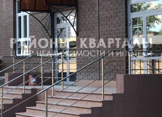 Продаю квартиру студию, 84 м2, Челябинск, улица Орджоникидзе, 64, ЖК Парк Пушкинский