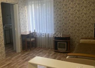 Сдается однокомнатная квартира, 30 м2, Волжский, Камская улица, 1