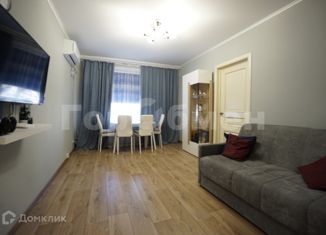 Продам трехкомнатную квартиру, 52 м2, Москва, улица Красного Маяка, 3, метро Пражская