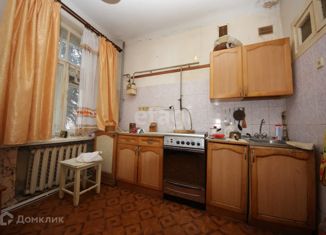 2-комнатная квартира на продажу, 58.4 м2, Псков, Советская улица, 35А