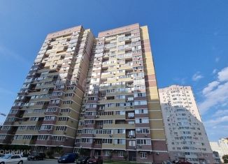 Продаю 2-ком. квартиру, 75 м2, Новороссийск, проспект Дзержинского, 231, ЖК Капитан