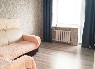 Сдам трехкомнатную квартиру, 54 м2, Новочебоксарск, улица Винокурова, 20