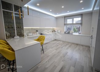 Продажа дома, 135 м2, Омск, улица А.И. Бухтиярова, 3