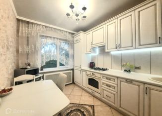 Продается 3-комнатная квартира, 60 м2, Курская область, Орловская улица, 24