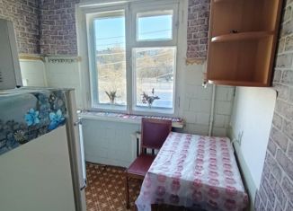 Сдаю в аренду 2-ком. квартиру, 45 м2, Дзержинск, Новомосковская улица, 18