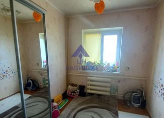 Продажа двухкомнатной квартиры, 40 м2, Волгодонск, Портовая улица, 2