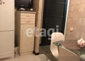 Продается 2-ком. квартира, 48.7 м2, Краснодар, улица Захарова, 25, улица Захарова