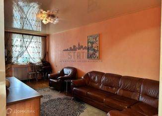 Продам трехкомнатную квартиру, 61.5 м2, Саратовская область, улица 60 лет Октября, 98