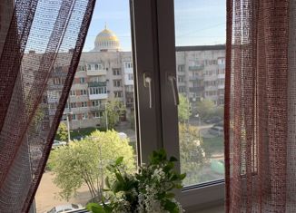 Продаю трехкомнатную квартиру, 55.7 м2, Кронштадт, Широкая улица, 8