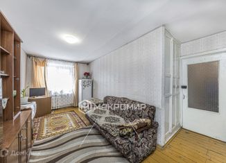 Продается трехкомнатная квартира, 56 м2, Челябинск, улица Комарова, 114, Тракторозаводский район