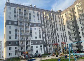 Продается двухкомнатная квартира, 78.19 м2, Челябинск, Тракторозаводский район, 2-я Эльтонская улица, 48А